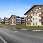 1 C4 Grand Poiana