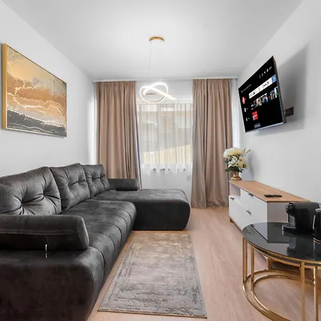 1 C4 Grand Poiana * Brasov